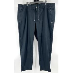 L.L.Bean Men's Explorer Ripstop Pants Comfort Waist Standard Fit XXL 32"